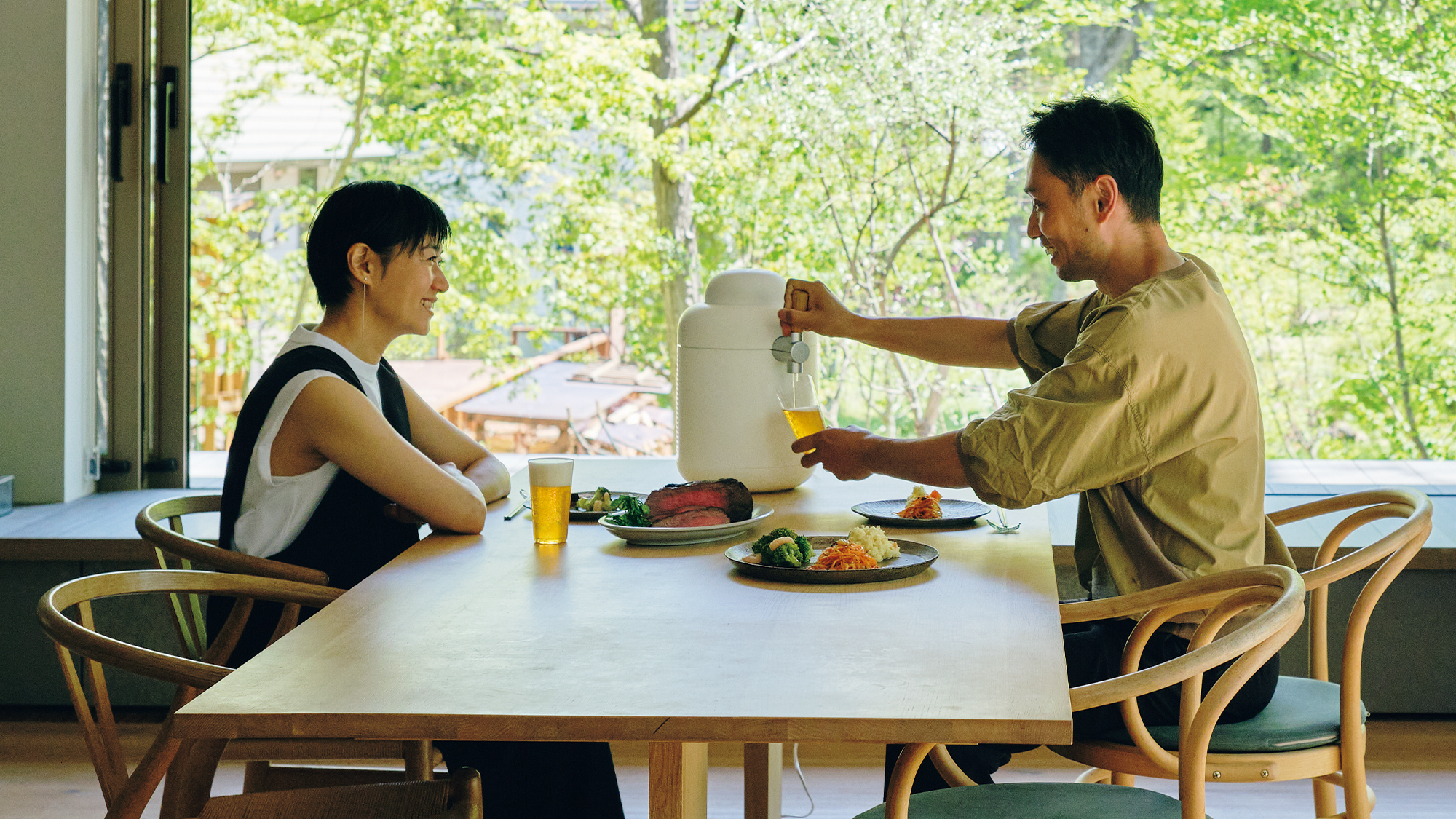 ビールサーバーを“日常に取り込む贅沢”。ようこそ、ホームビアガーデン 