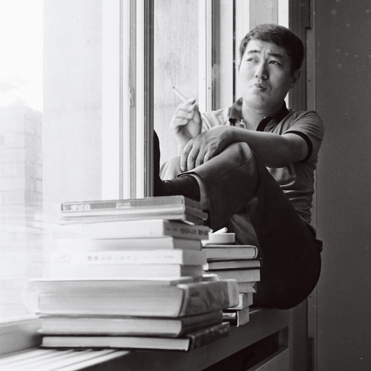 歌人、詩人、劇作家・寺山修司