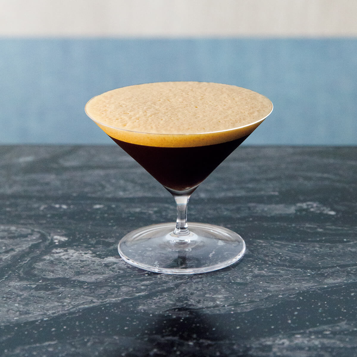 〈æ (ash) [zero-waste cafe & bar]〉エスプレッソマティーニ コクトウ・デ・レキオ× ダークブレンド