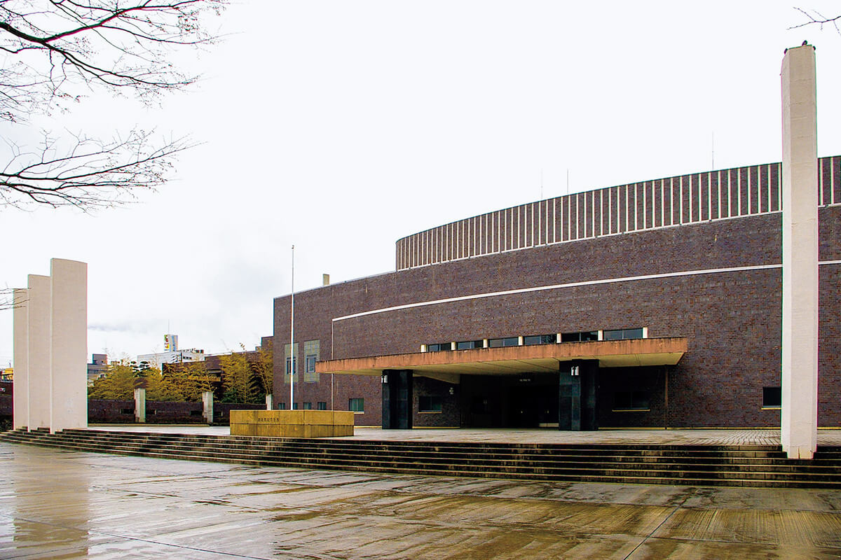 山口〈宇部市民館〉外観