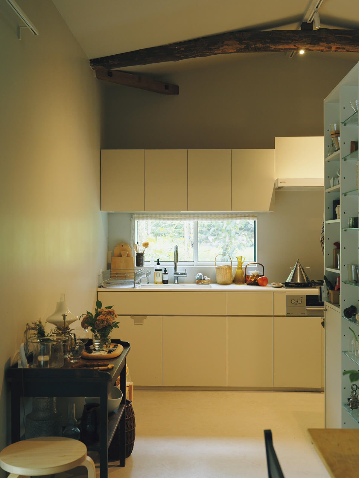 写真家・黒田美津子の自宅 ダイニング