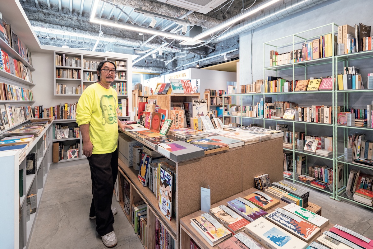 かつて、装丁家たちが文化のハブだった。虎ノ門にオープンした古書店