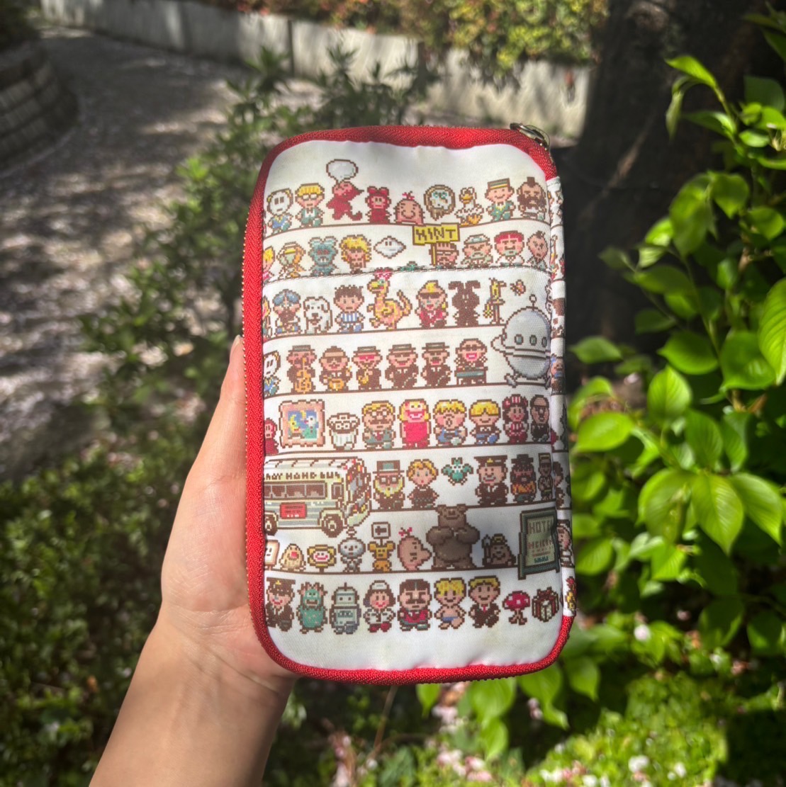 〈ほぼ日〉「MOTHER2」のひきだしポーチ