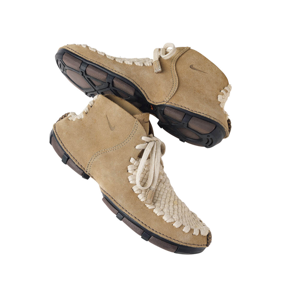 〈NIKE〉CONSIDERED BOOT