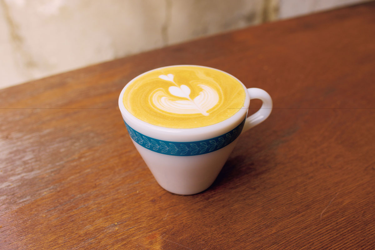 中深煎りのグアテマラのラテ