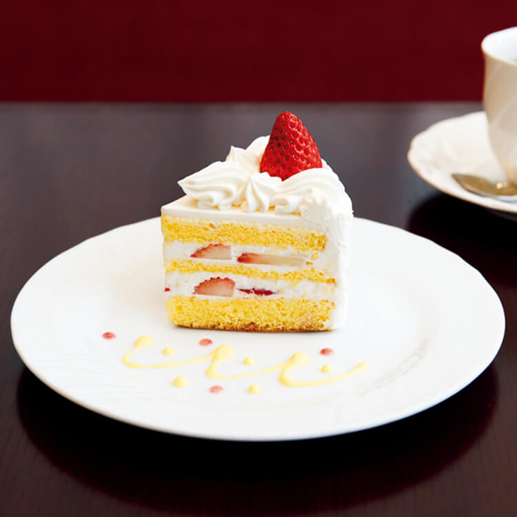 明治神宮前〈コロンバン原宿サロン〉ショートケーキ