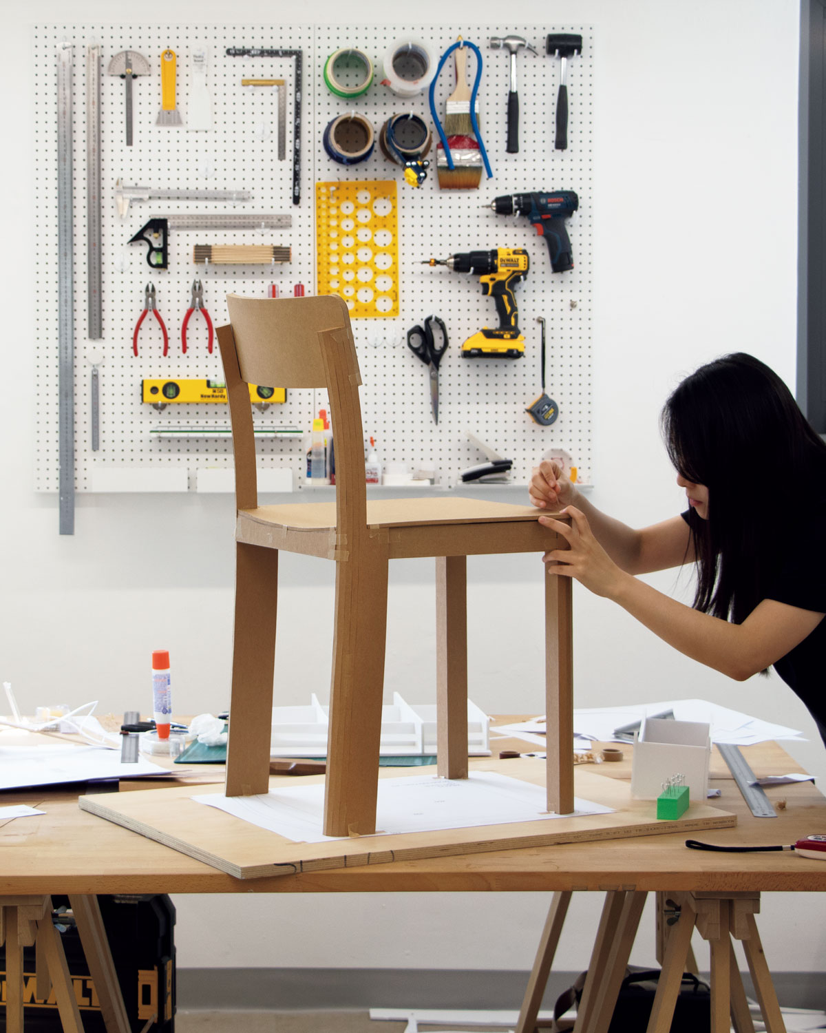 韓国の家具ブランド〈Wekino〉の「VINO CHAIR」