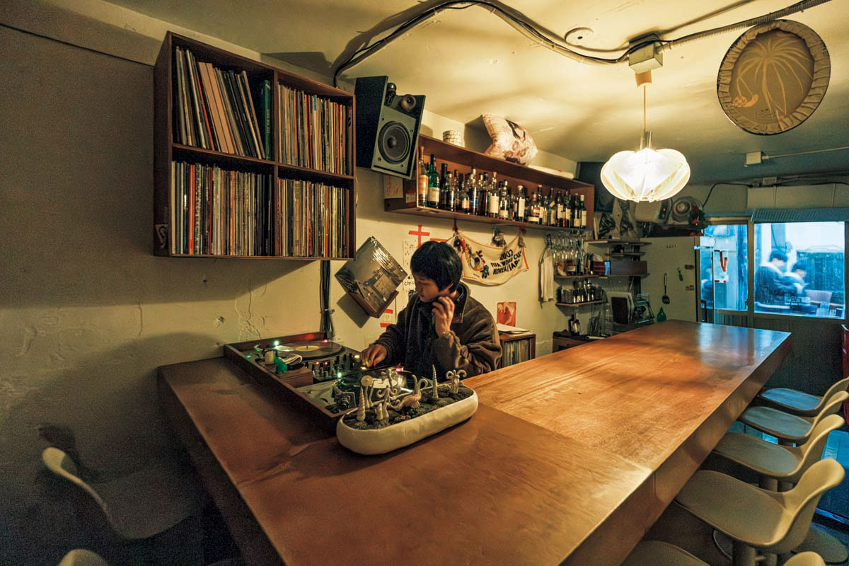 snail record and barの店内