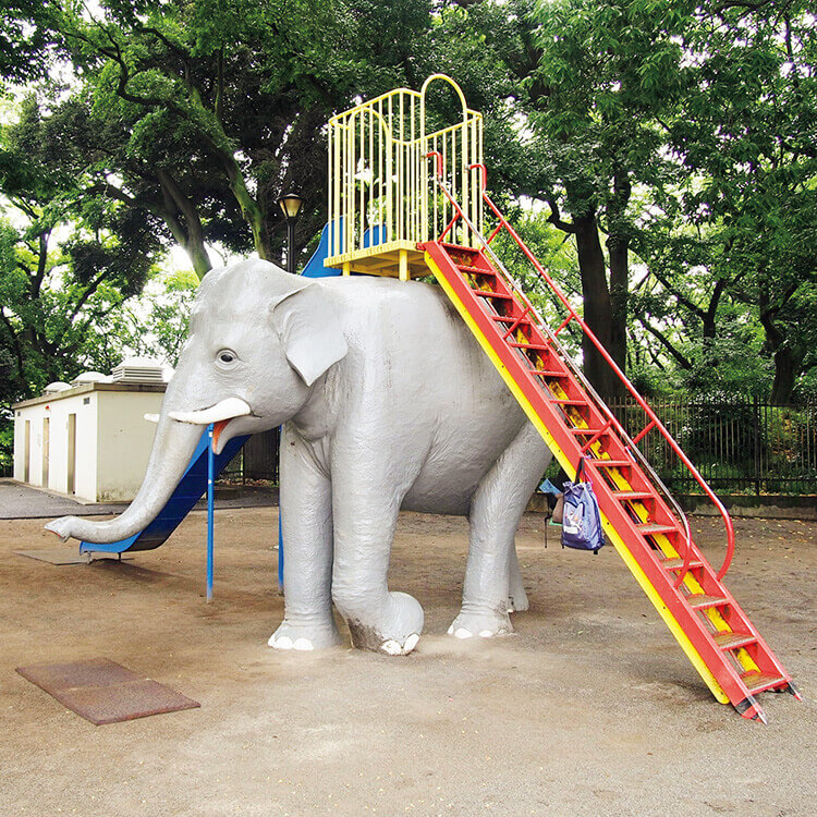 コンクリートジャングルに潜むゾウを探して。斜め上の発想が魅力的な遊具3選