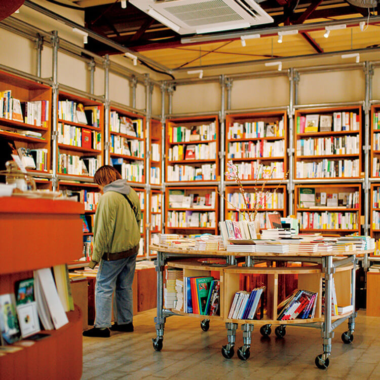 変わり続ける東京の注目エリア。〈BOOK AND SONS〉店主・川田修が案内する、学芸大学