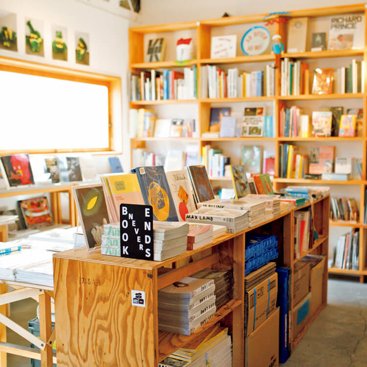 表参道〈Utrecht〉店内