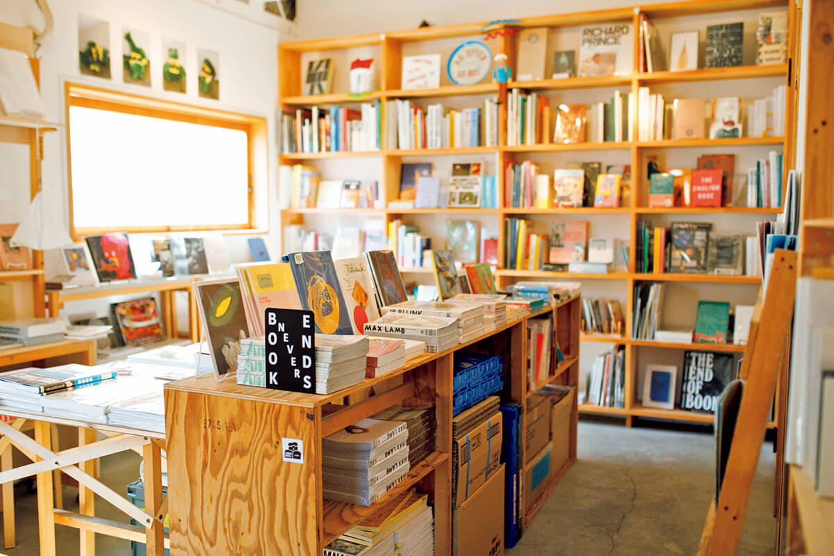 表参道〈Utrecht〉店内