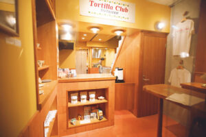 代々木上原〈NEW CLASSIC TORTILLA CLUB〉店内