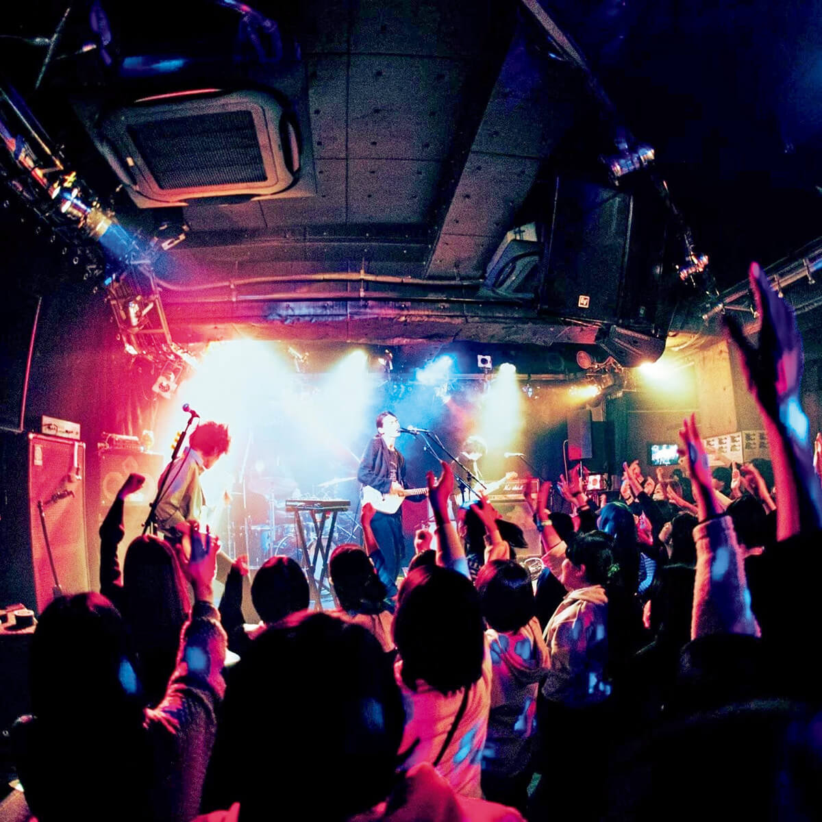 下北沢〈下北沢 BASEMENTBAR〉