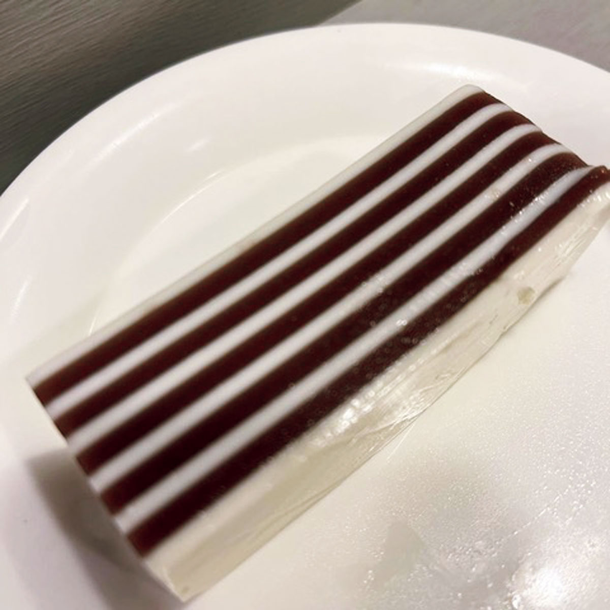 杏仁豆腐と小豆あんの“しましま”