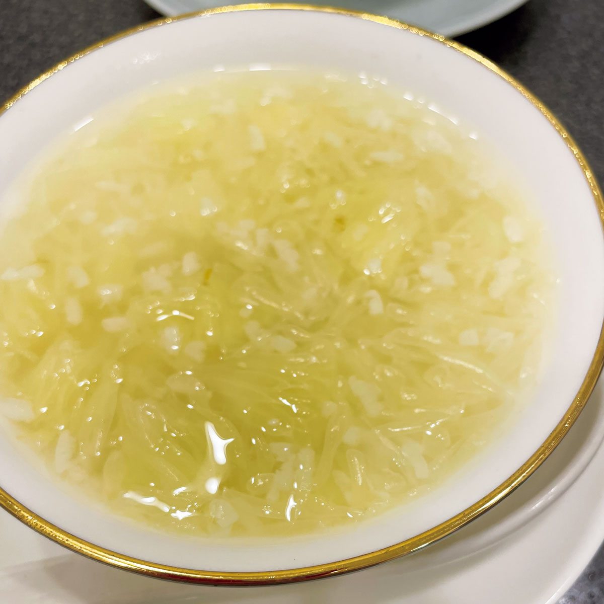冬瓜と帆立貝柱、卵白のスープ