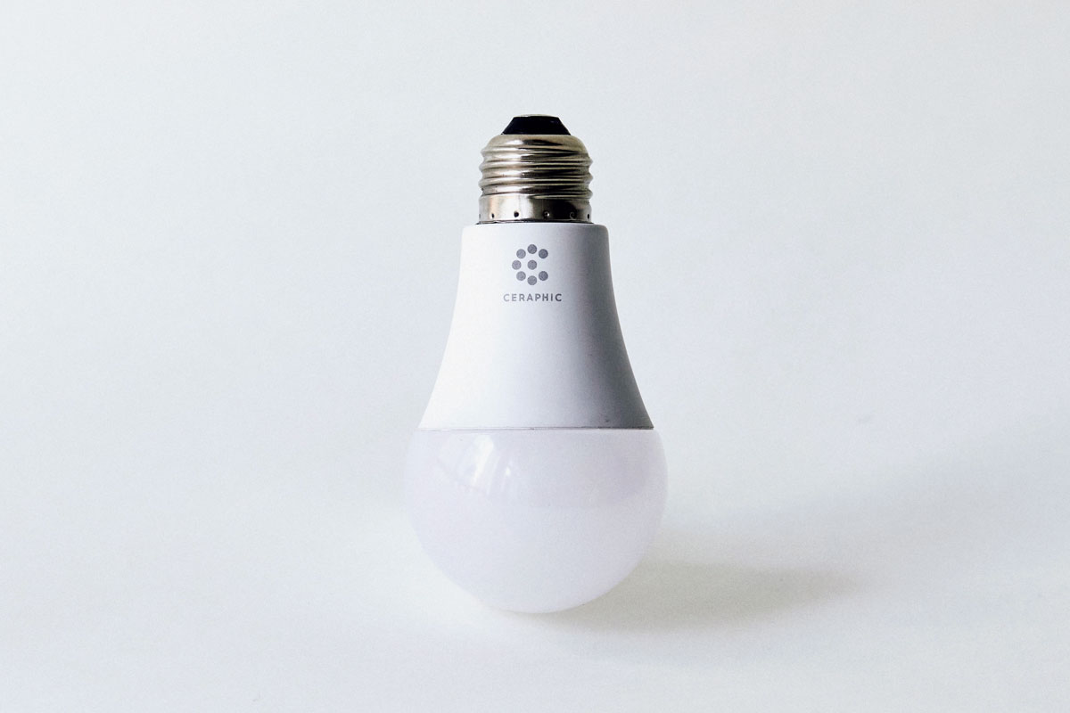 フルスペクトルライト「CERAPHIC電球」