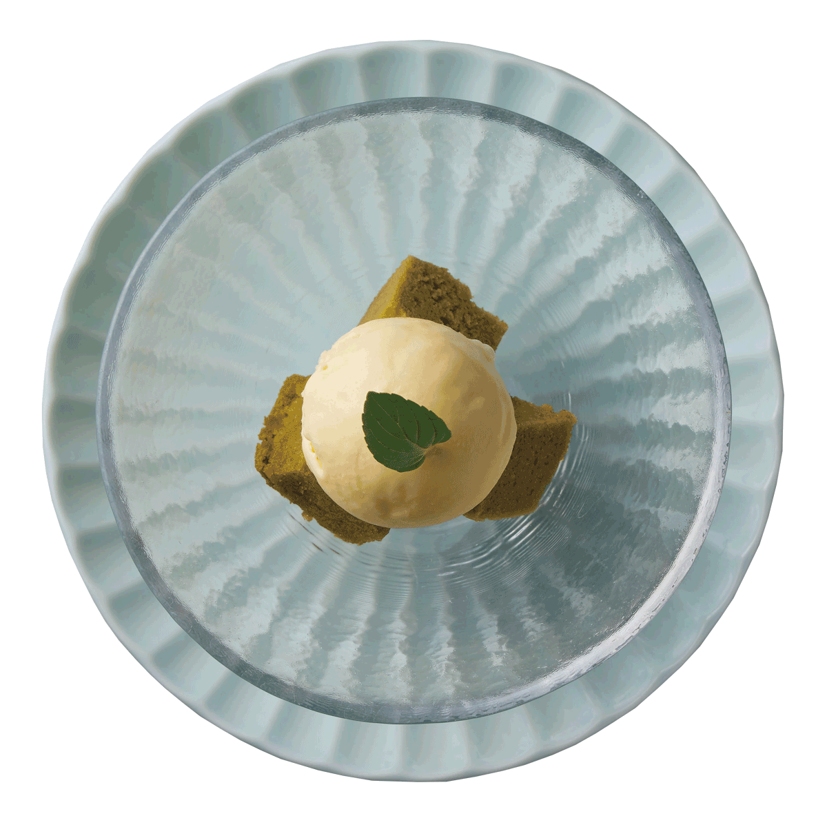 白酒のアイス 抹茶を入れた台湾カステラ