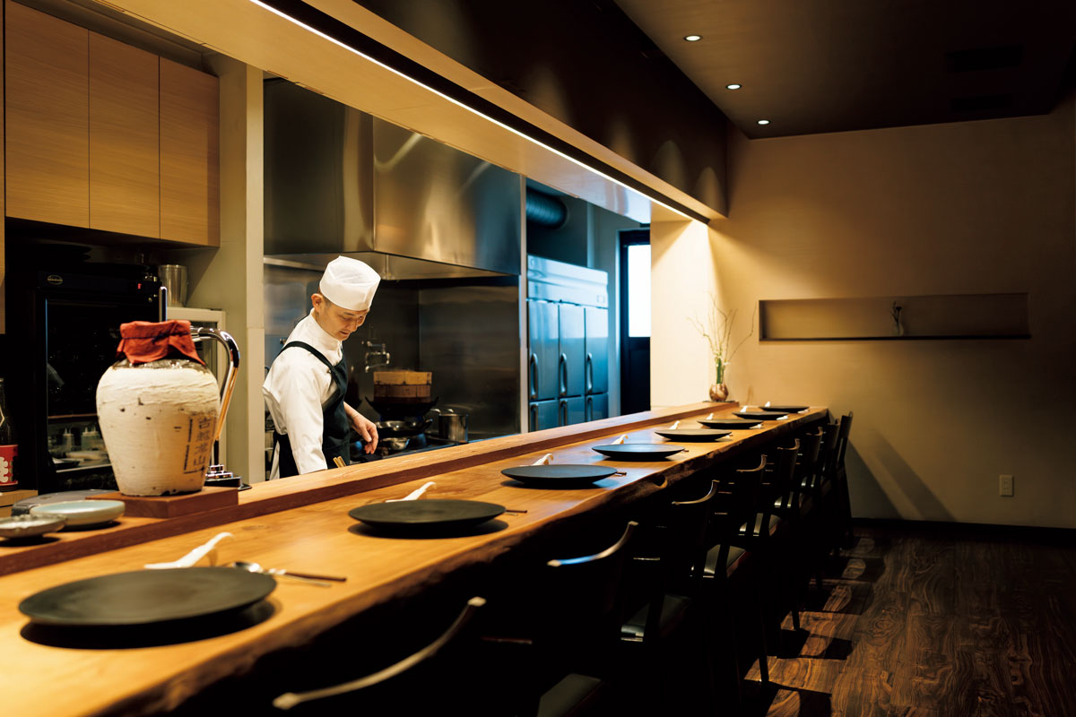 「中国料理はすのみ」のカウンター