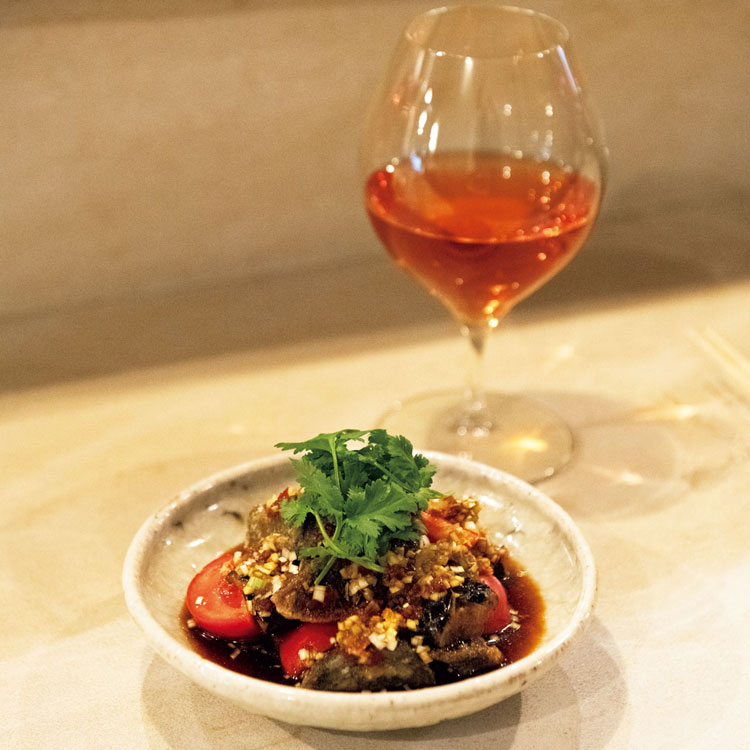 コースでも、アラカルトでも香る中華と選べる酒の全方位型。木場〈香噴噴 XIANG PEN PEN〉