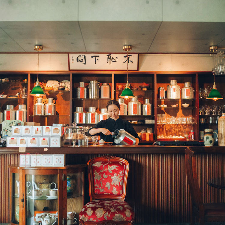 拠点は沖縄。未知の中国茶専門店〈茶樓 雨香〉で味わう、稀有な一杯