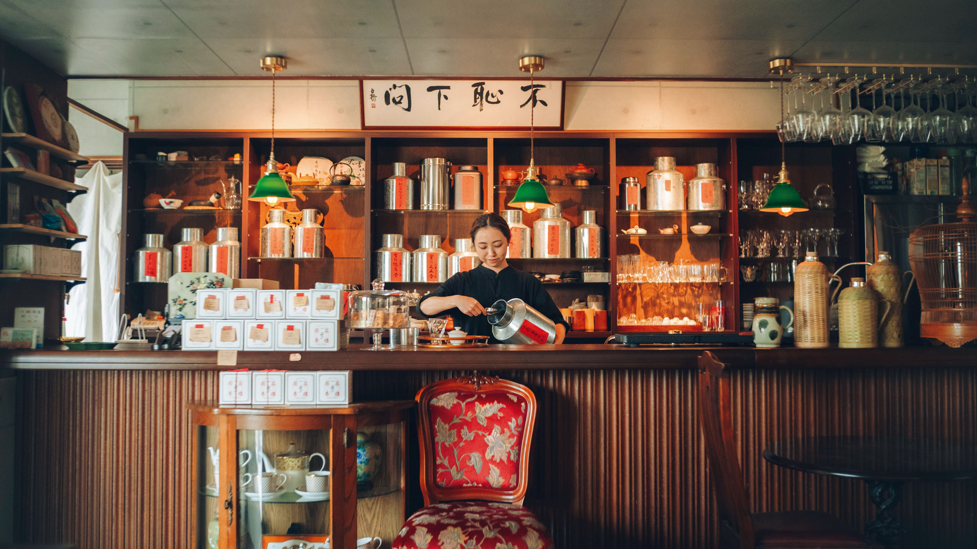 拠点は沖縄。未知の中国茶専門店〈茶樓 雨香〉で味わう、稀有な一杯