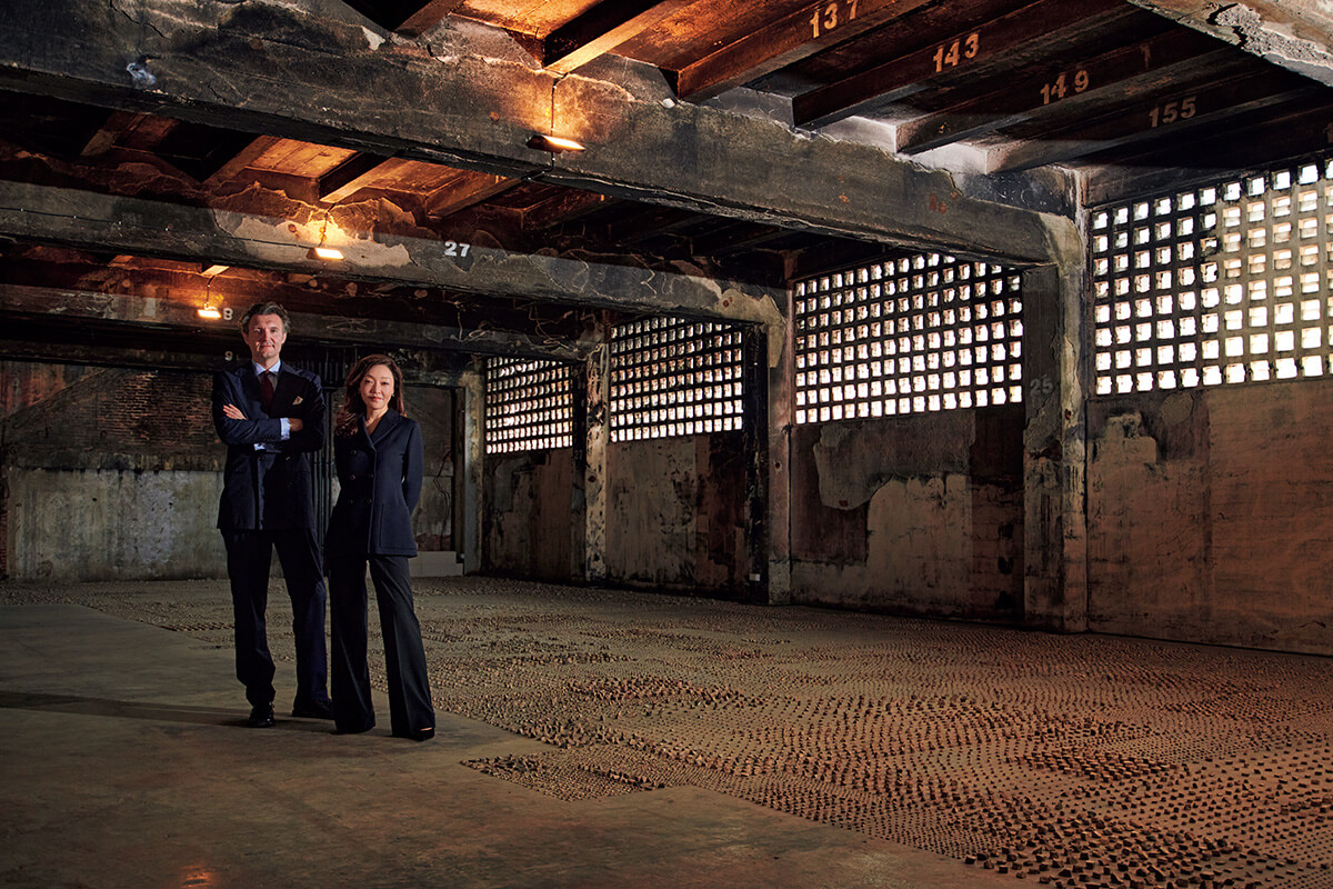 バンコク〈バンコク・クンストハレ〉ステファノ、マリア