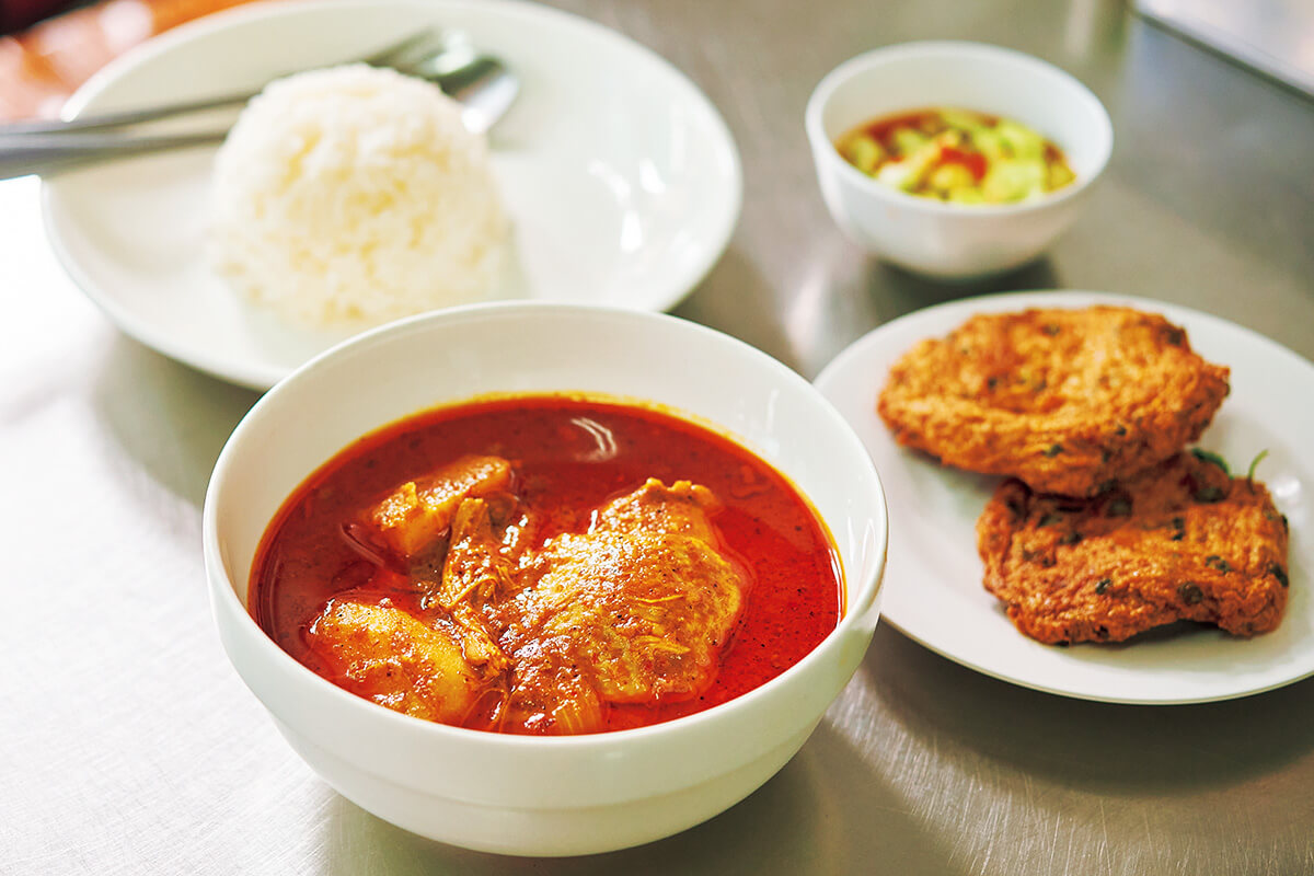 バンコク〈クルア・アロイ・アロイ〉マッサマンカレー