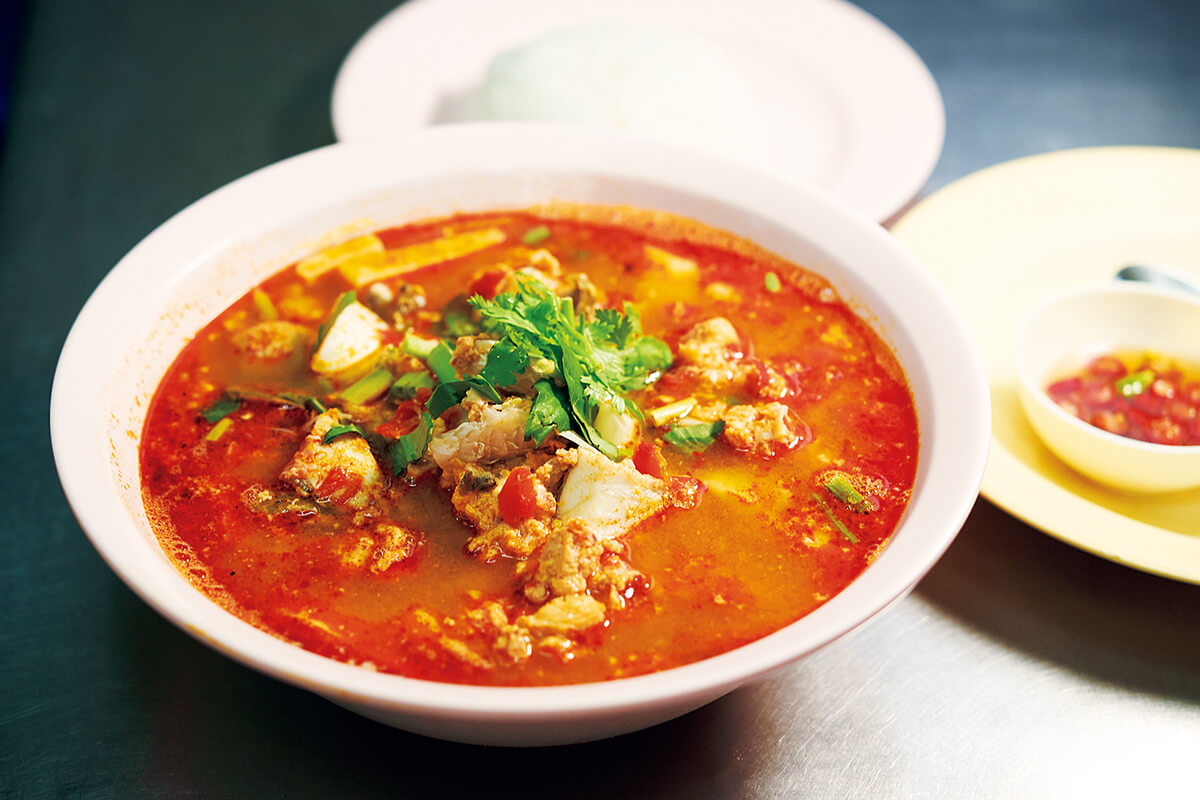 バンコク〈クルア・ナイ・ミー〉トムヤムヌアプラーガポン