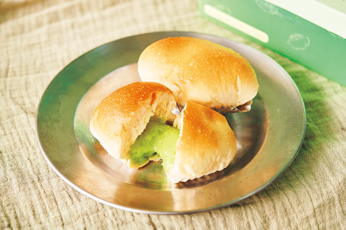 バンコク〈アマ・ベーカリー〉クリームパン