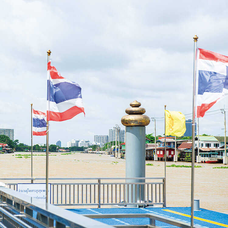 チャオプラヤー川 渡し船乗り場