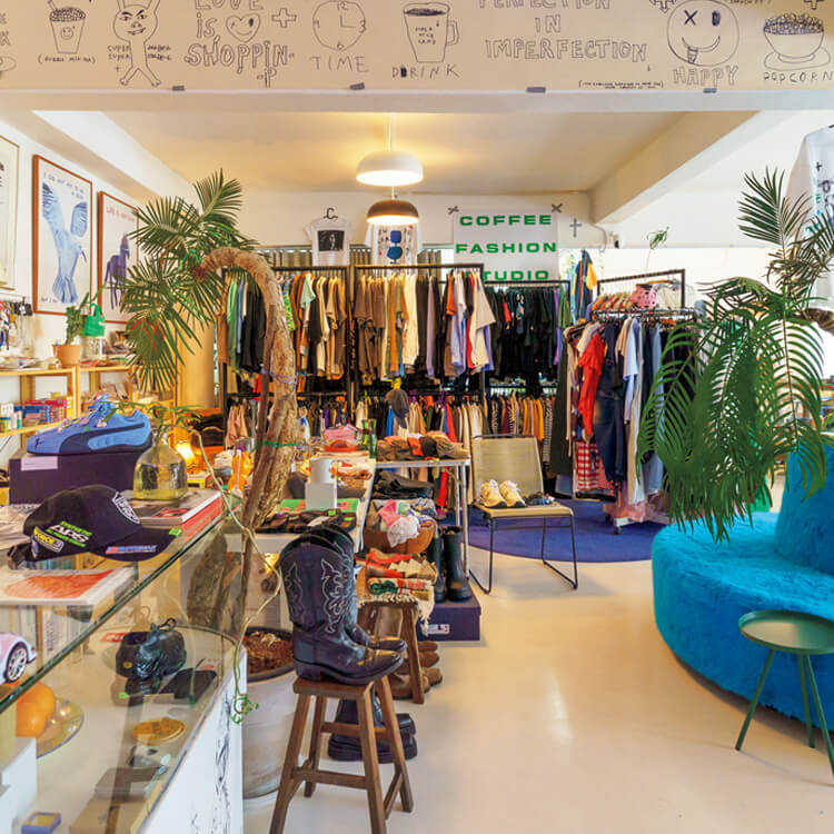 バンコク〈スーパー・ナイス・ランド〉店内