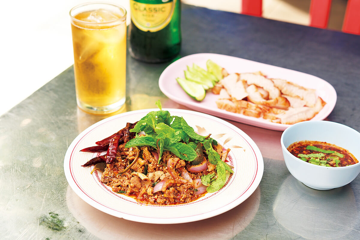 バンコク〈ラープ・ペット・ヤソートーン〉ラープペットヤーン