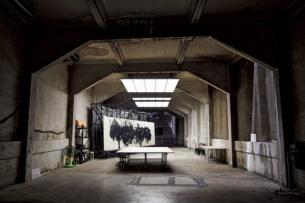 タイ人アーティスト、タン・チャンの書道作品