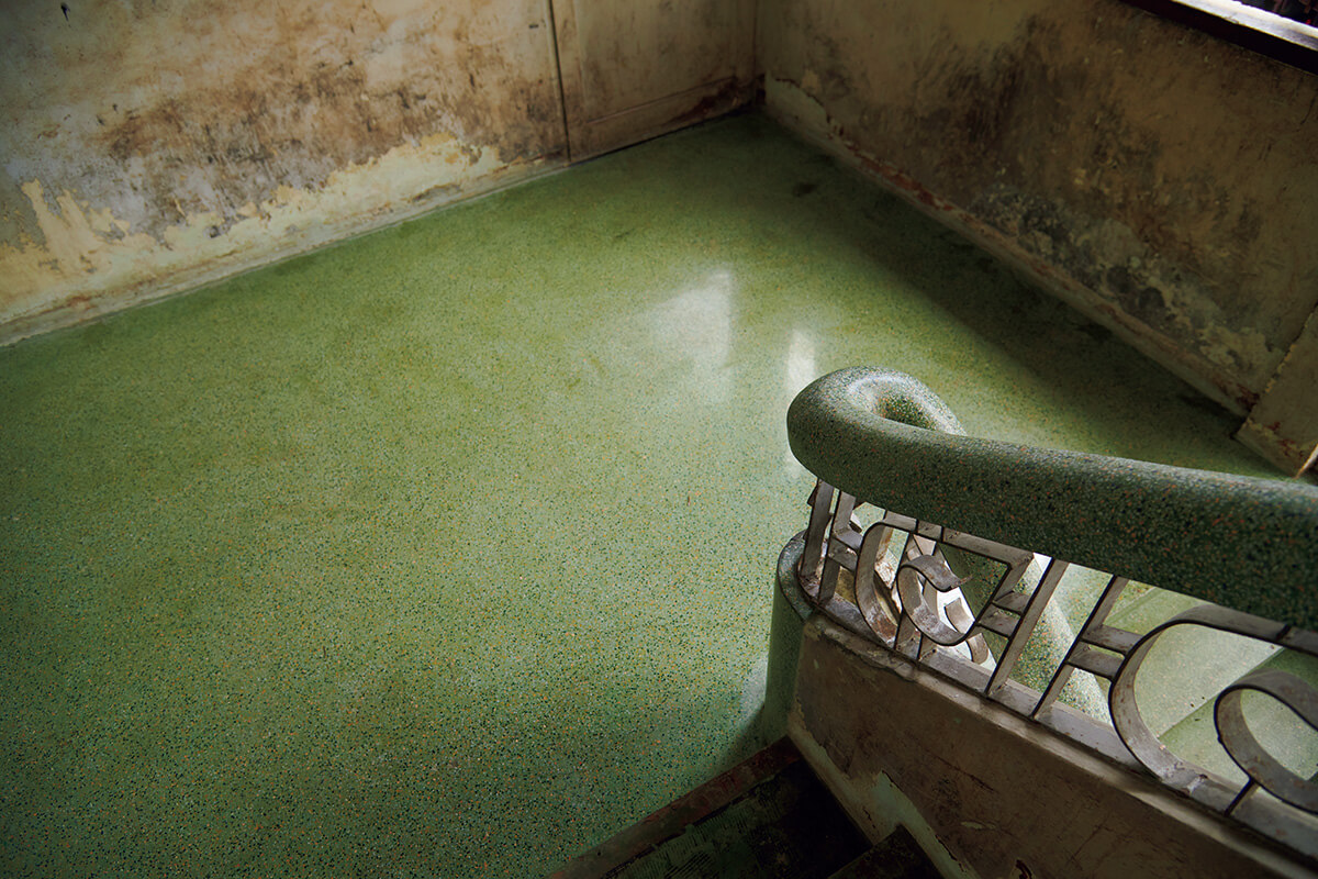 ニコラス・アマート インスタレーション作品