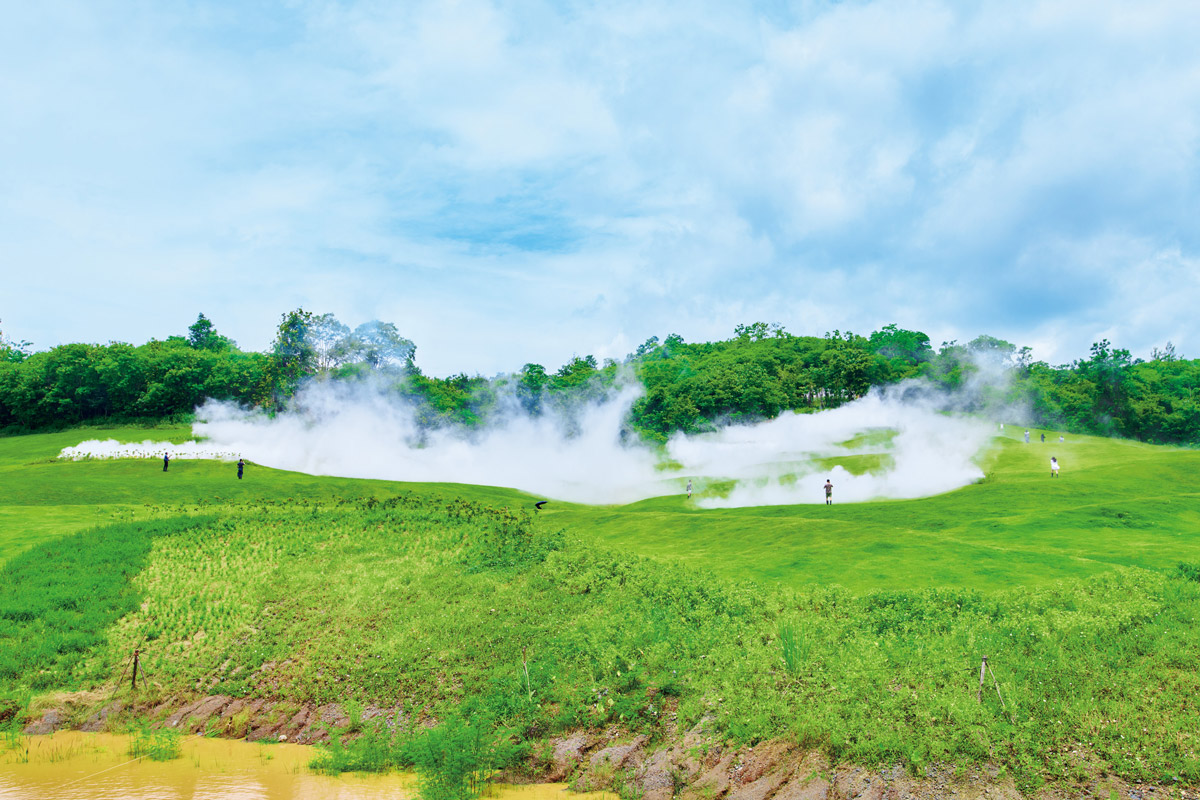 中谷芙二子の「KHAO YAI FOG FOREST Fog Landscape #48436」