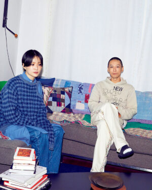 シン・ヘオク（左）とシン・ドンヒョク（右）