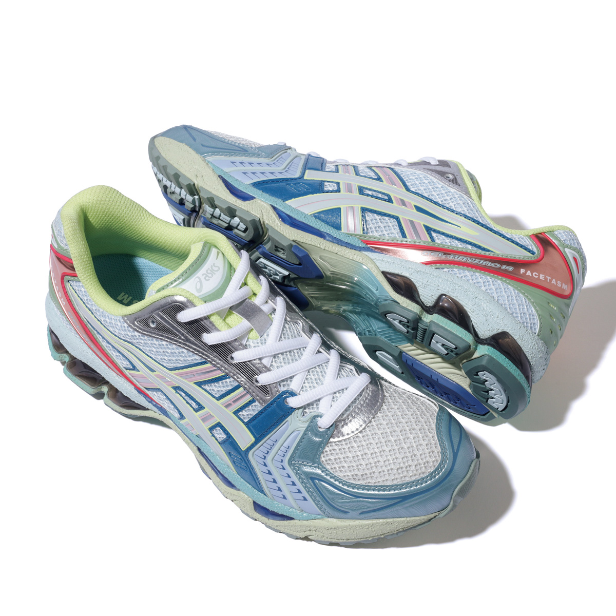 〈FACETASM〉×〈ASICS〉のコラボレーションスニーカー