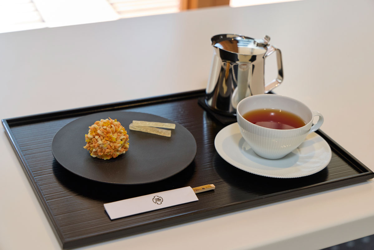 TORAYA GINZA限定生菓子 飲み物付き