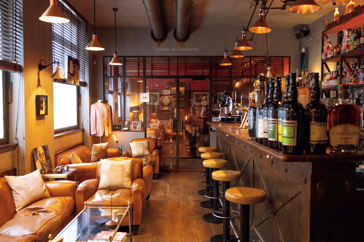 〈GENTLEMEN 1919〉の内観