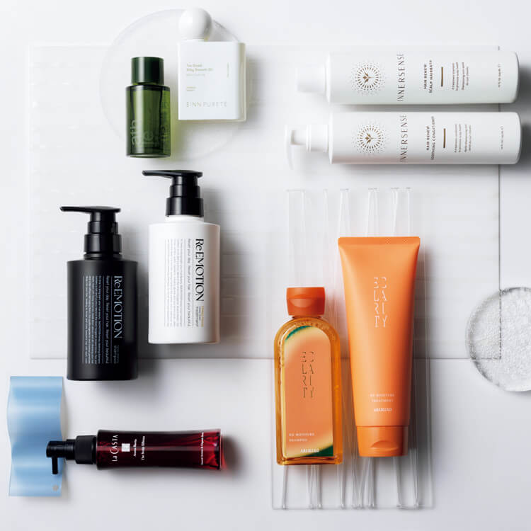 〈インナーセンス〉ヘアリニュースカルプヘアバス、〈シン ピュルテ〉トゥーグッド シルキースムースオイル、〈アスレティア〉リペア ヘアオイル、〈エクラリティ〉シャンプー HXモイスチャー、〈リエモーション〉ハニースイート クレンジングシャンプー、〈ラ・カスタ〉アロマ リヴァイタ ザ スキャルプエフェクター