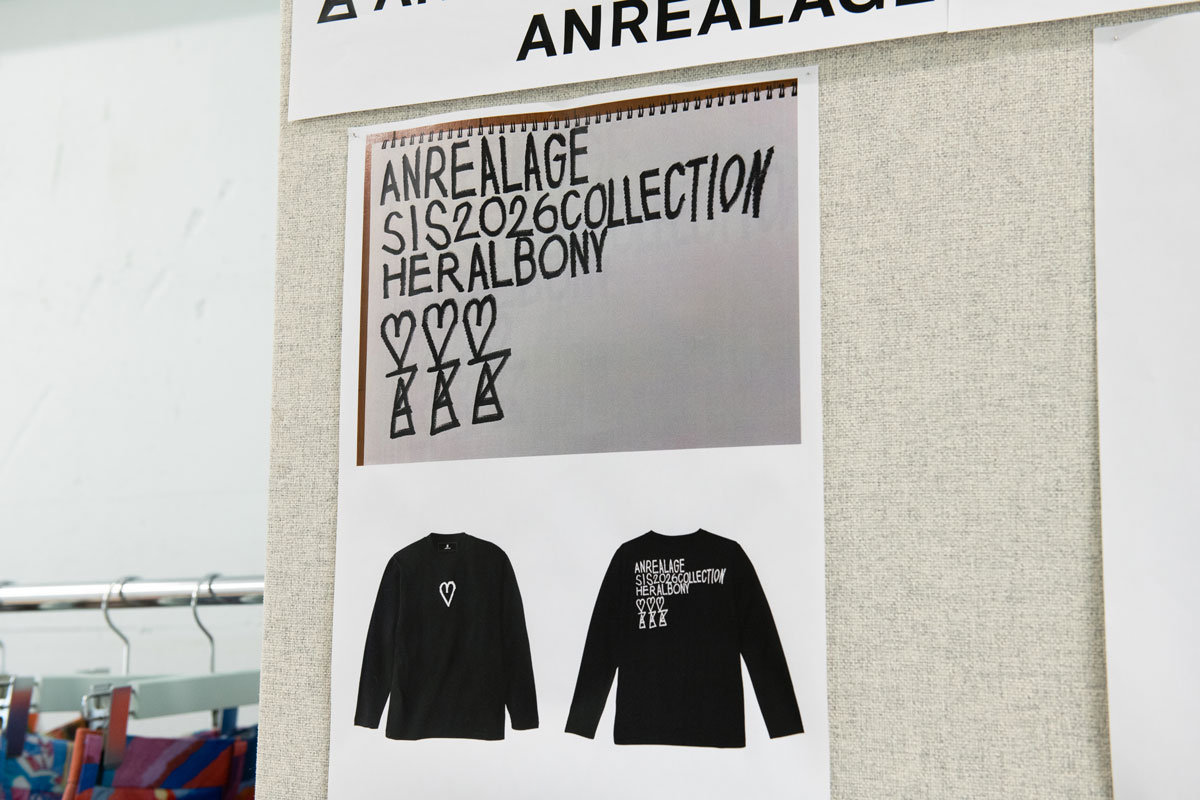 2026年春夏コレクションでは「生命の可視化」を表現