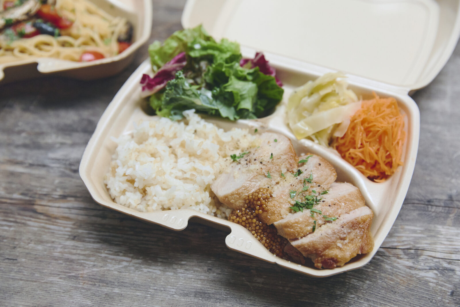 ポークソテーのライスランチ