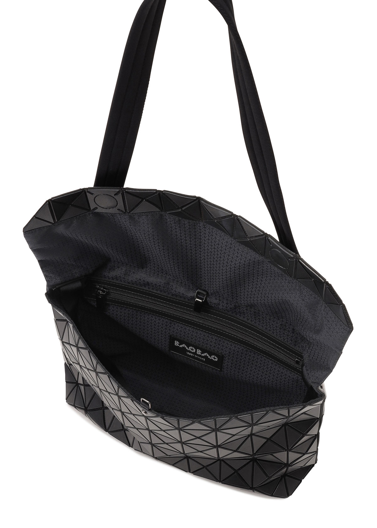 BAO BAO ISSEY MIYAKE PRISM SAC © ISSEY MIYAKE INC.