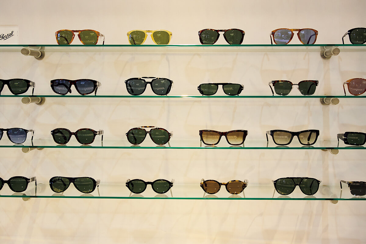 渋谷〈アイウェアメビウス〉店内