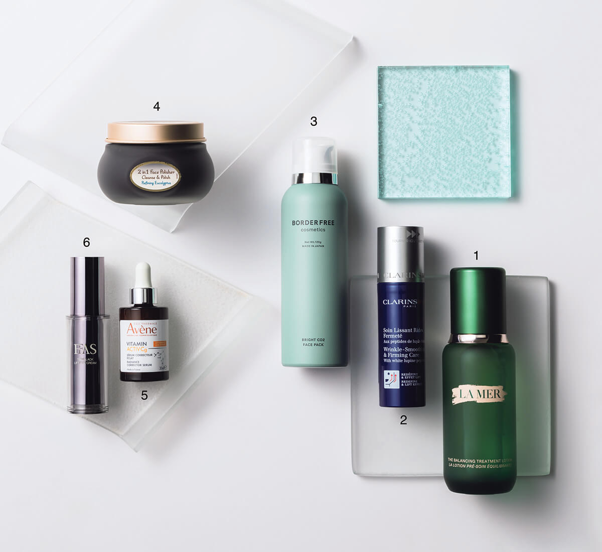 〈ラ・メール〉ザ・バランシング トリートメント ローション、〈クラランス メン〉フェルムテ フリュイド、〈アベンヌ〉ラディアンス セラム、〈ボーダーフリーコスメティクス〉ブライトCO2フェイスパック、〈FAS〉ザ ブラック リフトアイクリーム