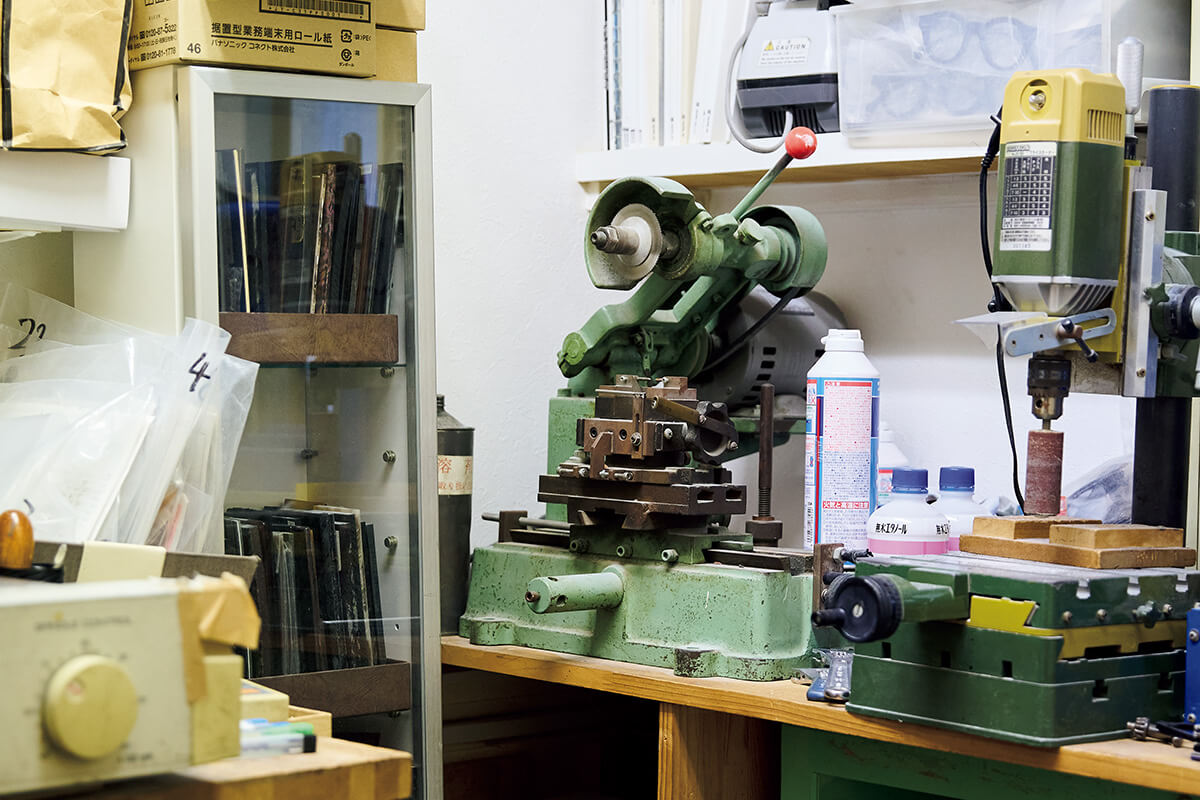 渋谷〈アイウェアメビウス〉店内