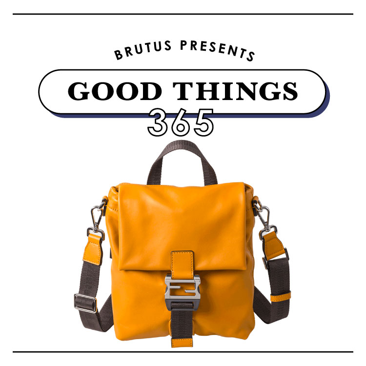 〈フェンディ〉のバッグ