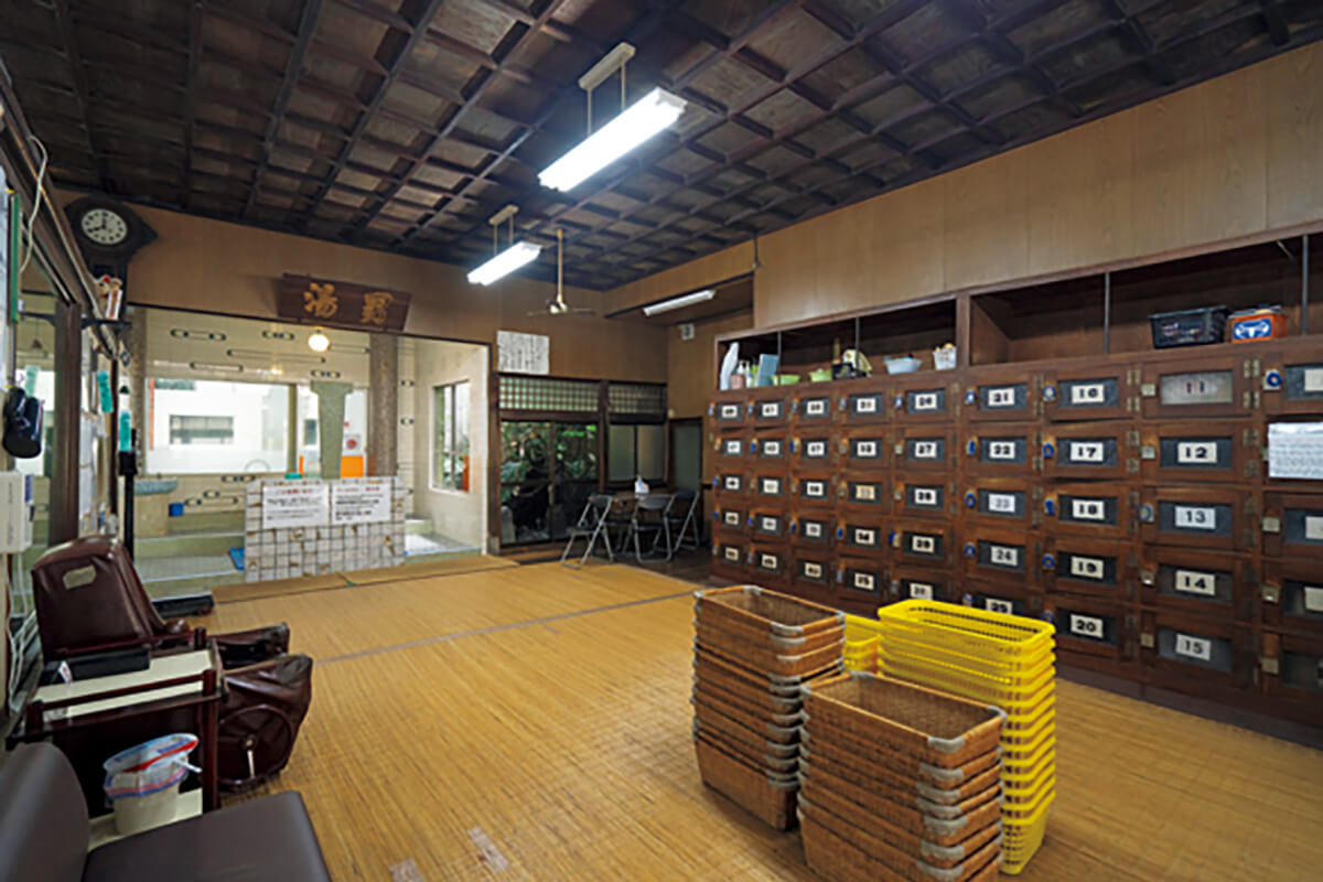 京都〈日の出湯〉脱衣所