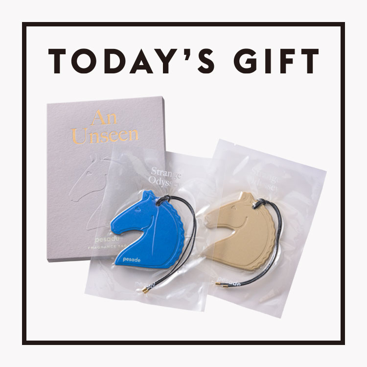 〈pesade〉のフレグランスタグ